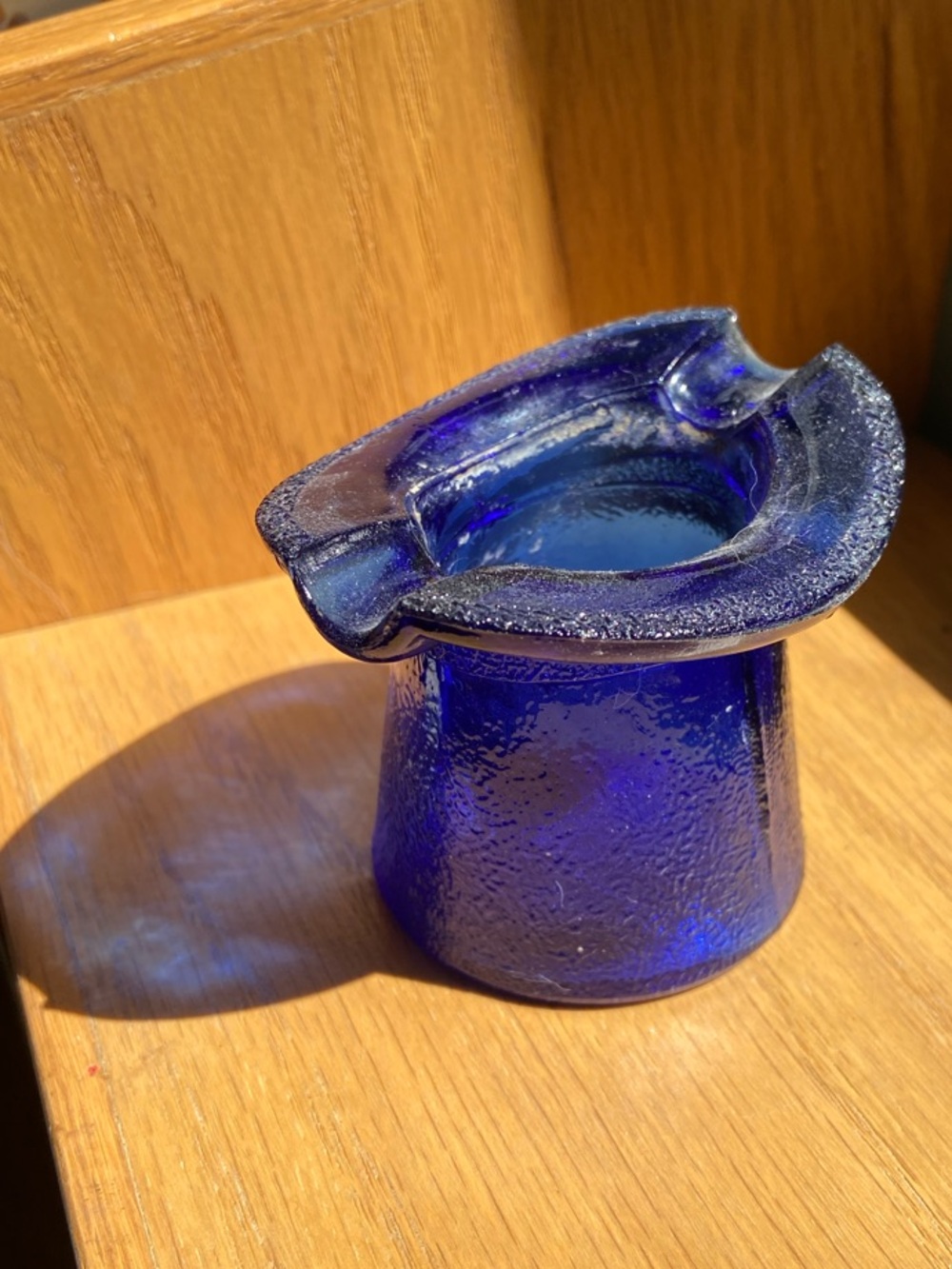 Vintage RETRO dark Cobalt blue display glass hat ashtray Knick knack kitsch